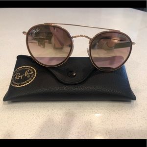 Ray ban rose gold aviators